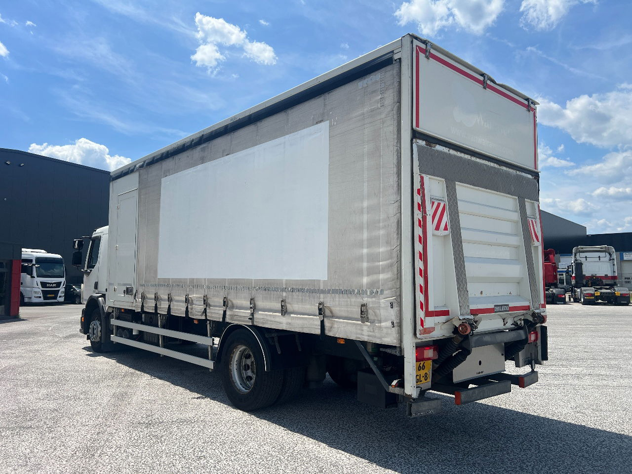 Volvo FE 250 Euro 6, 19T - 커튼사이더 트럭 : 사진 4 Volvo FE 250 Euro 6, 19T - 커튼사이더 트럭 : 사진 4