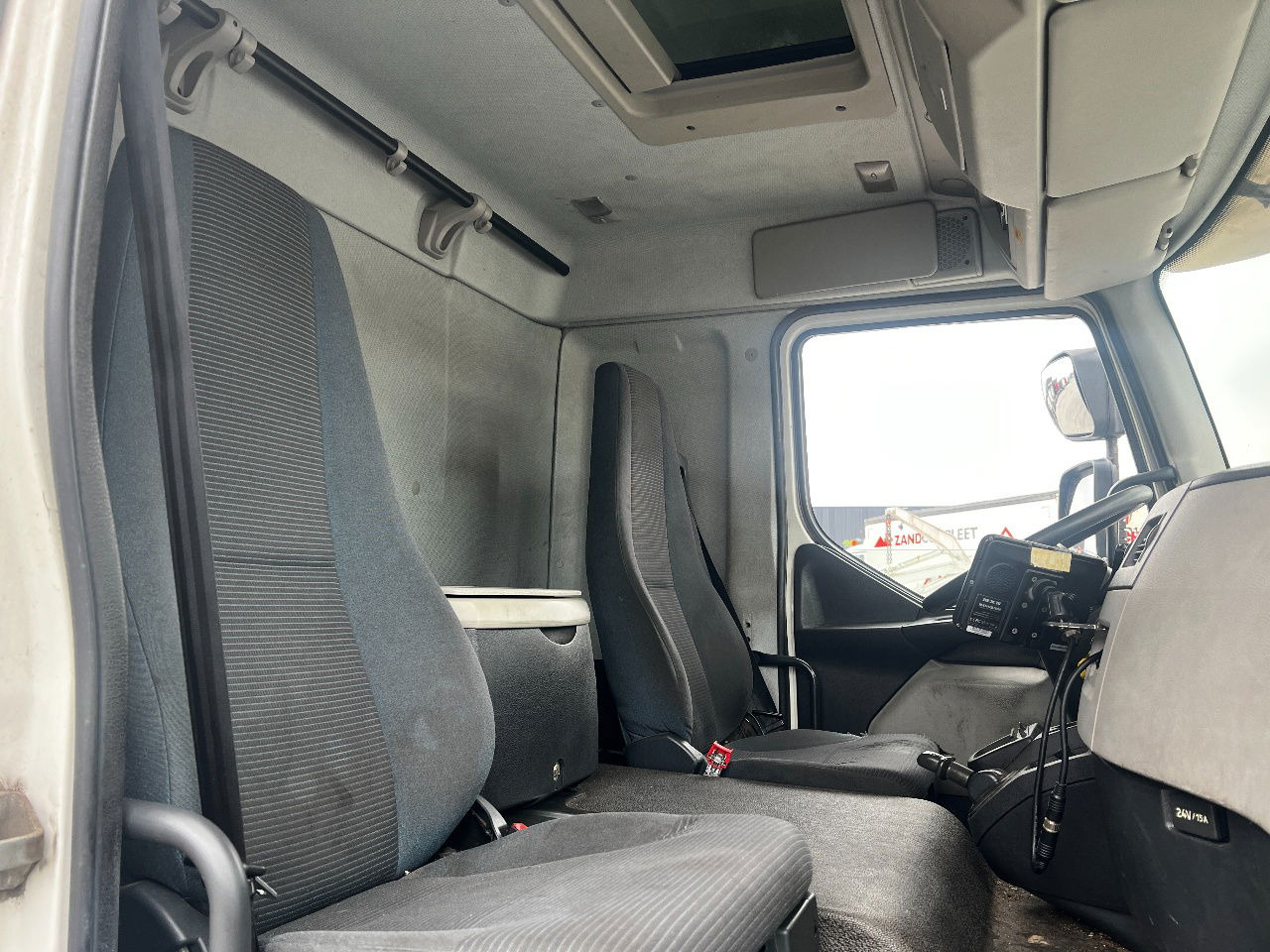 박스 트럭 Volvo FL 12.240 Euro 5, NL truck : 사진 8