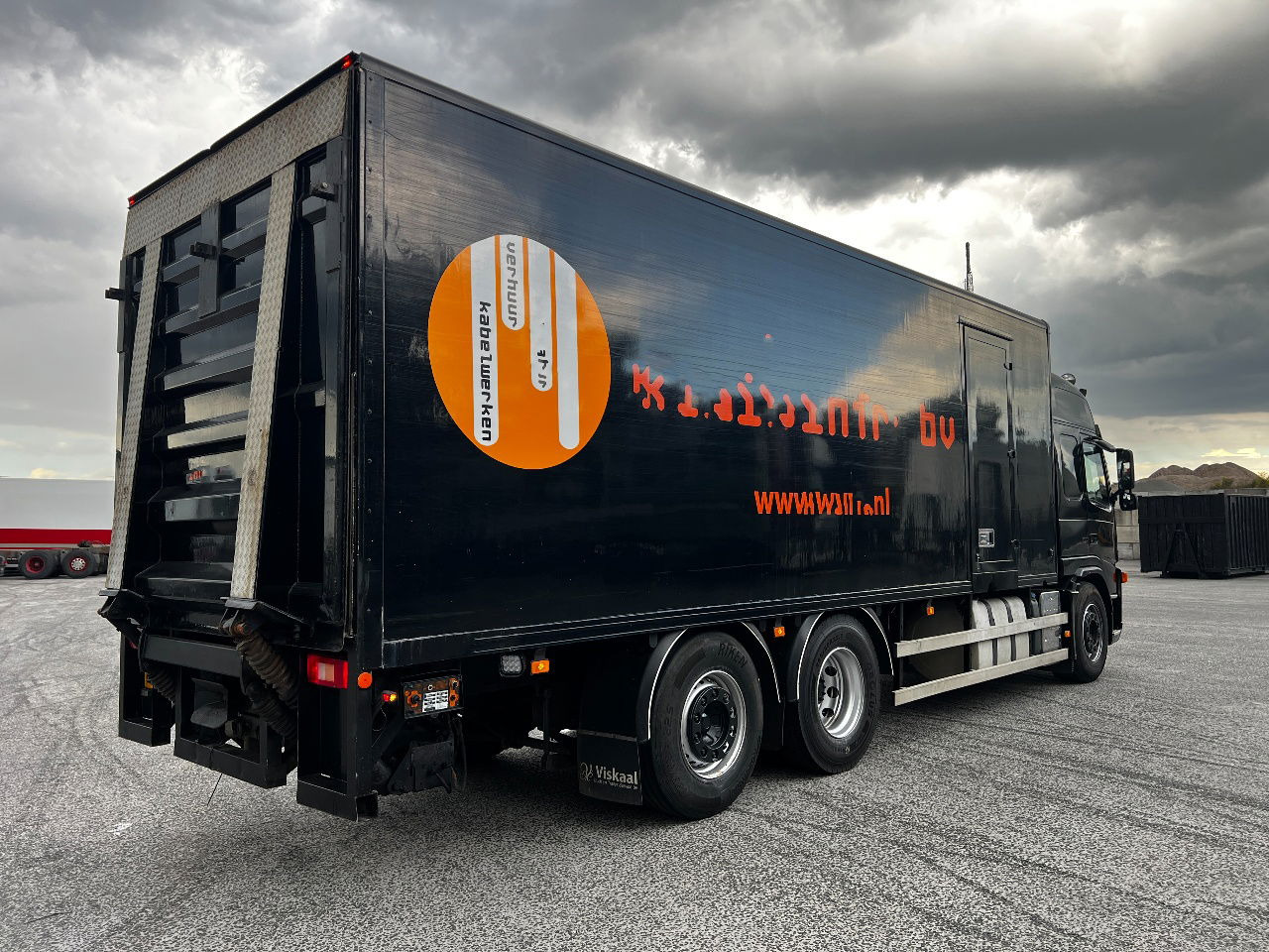 Volvo FM 9.300 Globe 6x2, Euro 5 - 박스 트럭 : 사진 3 Volvo FM 9.300 Globe 6x2, Euro 5 - 박스 트럭 : 사진 3