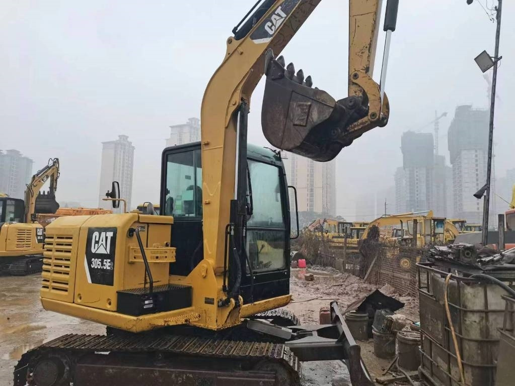 CAT 305.5 E - 크롤러 굴삭기 : 사진 2 CAT 305.5 E - 크롤러 굴삭기 : 사진 2