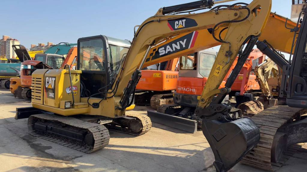 CAT 306E - 미니 굴삭기 : 사진 1 CAT 306E - 미니 굴삭기 : 사진 1