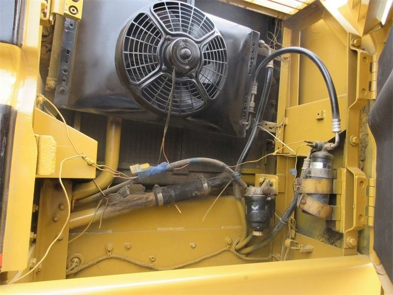 크롤러 굴삭기 CAT 320 B L : 사진 6