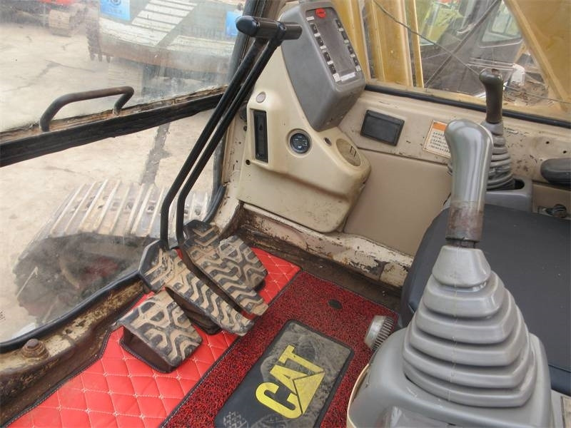 크롤러 굴삭기 CAT 320 B L : 사진 8