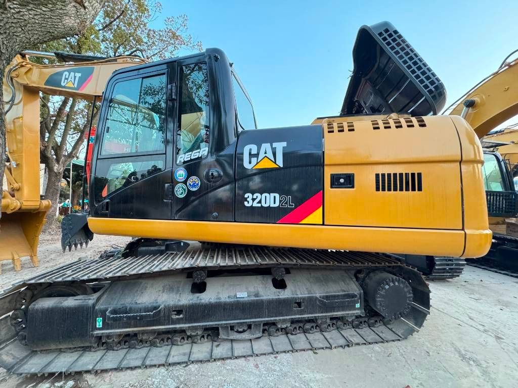 CAT 320 D-C7.1 enging - 크롤러 굴삭기 : 사진 3 CAT 320 D-C7.1 enging - 크롤러 굴삭기 : 사진 3