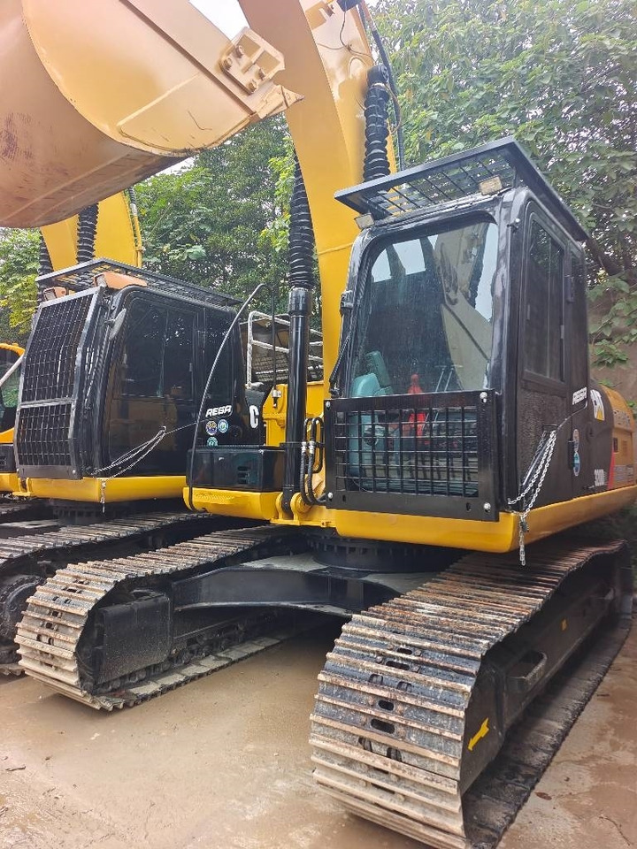 CAT 320 D - 크롤러 굴삭기 : 사진 1 CAT 320 D - 크롤러 굴삭기 : 사진 1