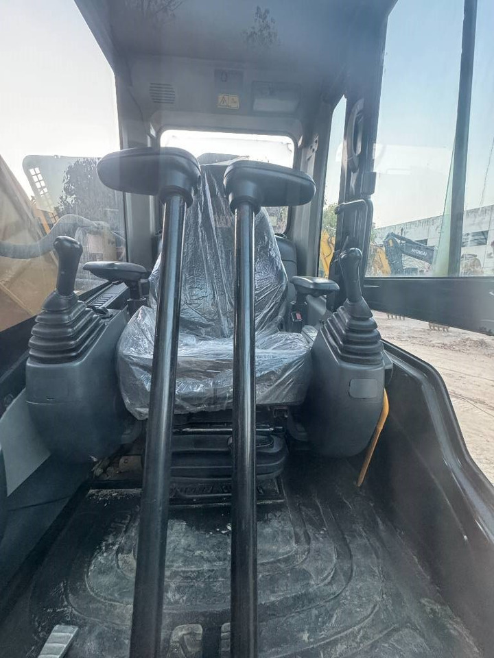 CAT 320D2L - 크롤러 굴삭기 : 사진 5 CAT 320D2L - 크롤러 굴삭기 : 사진 5