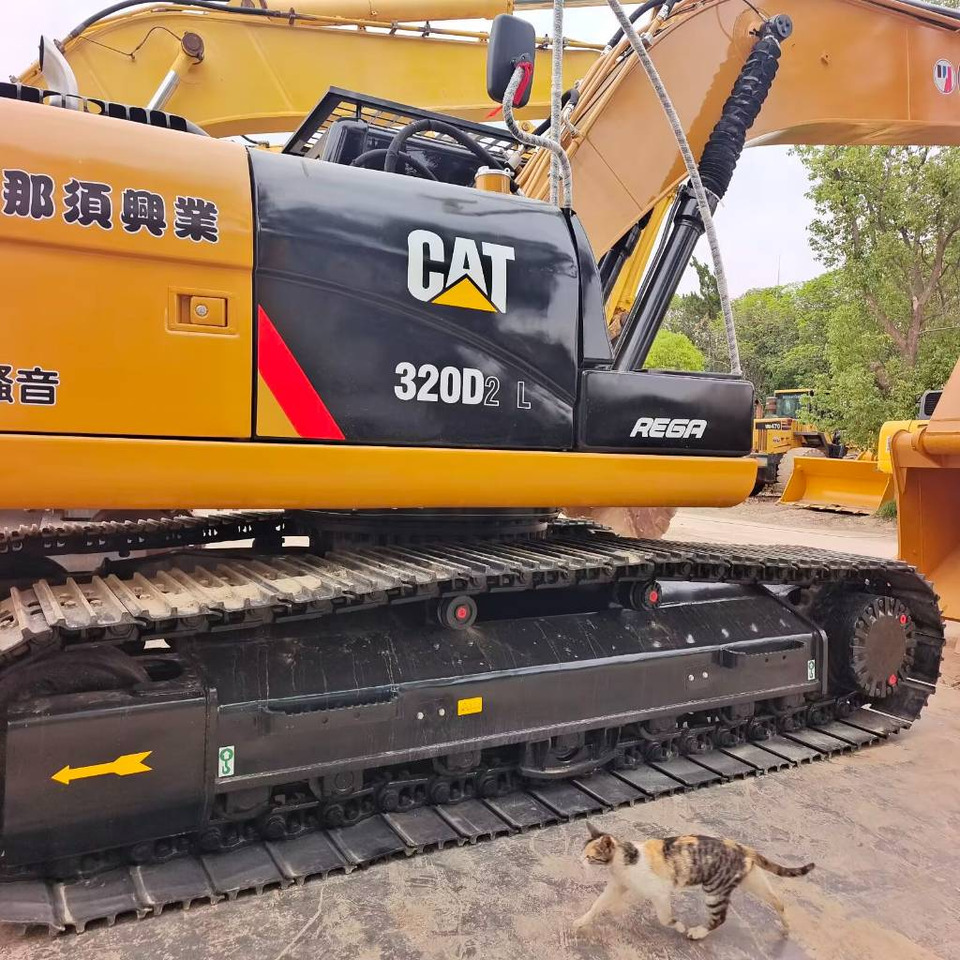 CAT 320D - 크롤러 굴삭기 : 사진 2 CAT 320D - 크롤러 굴삭기 : 사진 2
