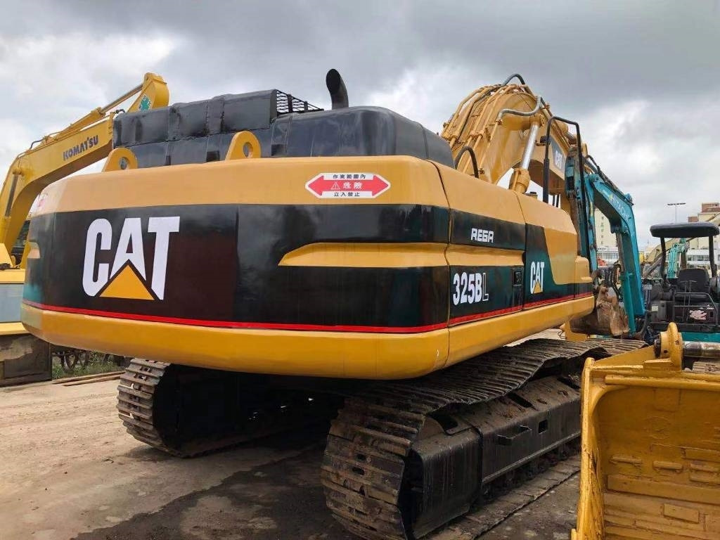 CAT 330 B L - 크롤러 굴삭기 : 사진 2 CAT 330 B L - 크롤러 굴삭기 : 사진 2