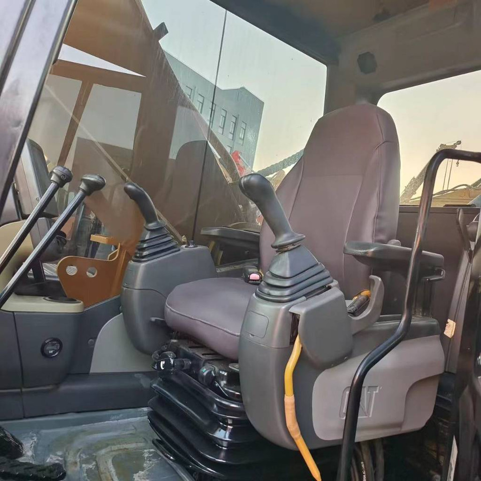 CAT 336D2 - 크롤러 굴삭기 : 사진 4 CAT 336D2 - 크롤러 굴삭기 : 사진 4