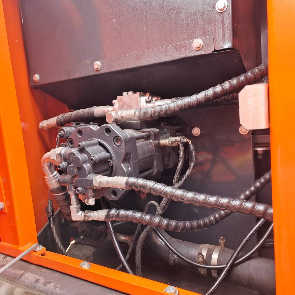 Doosan DX 150 LC - 크롤러 굴삭기 : 사진 3 Doosan DX 150 LC - 크롤러 굴삭기 : 사진 3