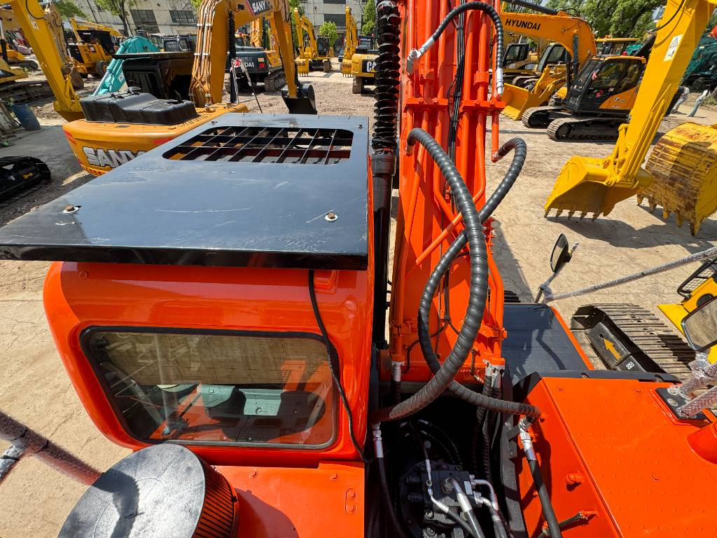 Doosan DX 300 LC-9S - 크롤러 굴삭기 : 사진 4 Doosan DX 300 LC-9S - 크롤러 굴삭기 : 사진 4
