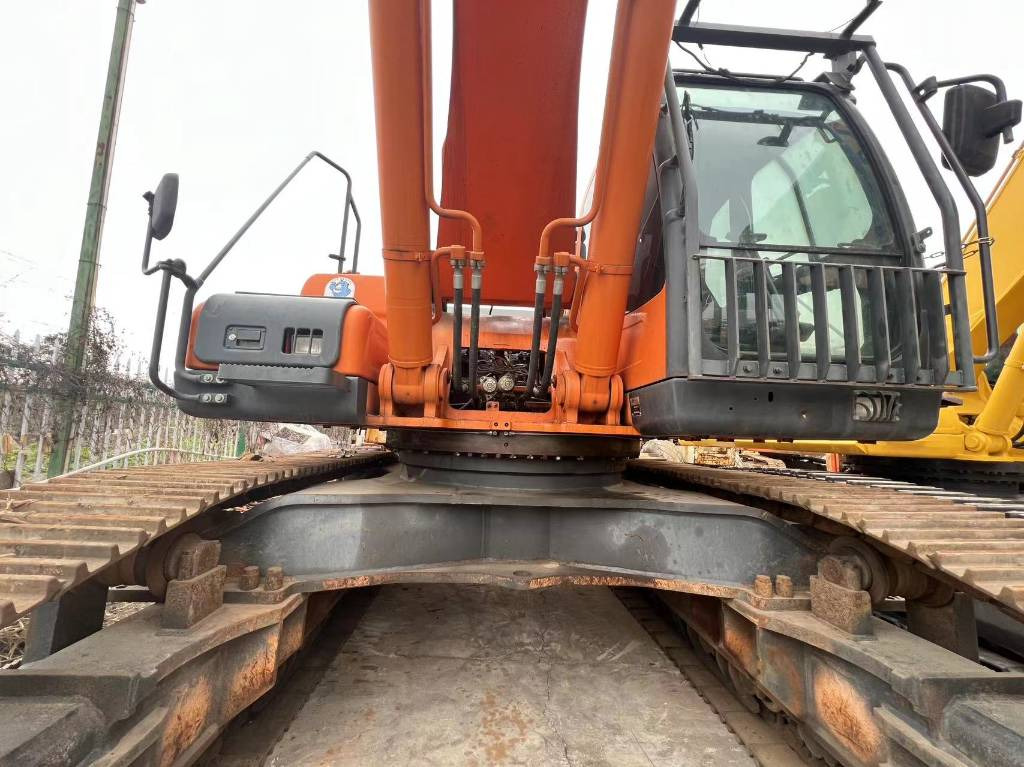 Doosan DX 500 LCA - 크롤러 굴삭기 : 사진 3 Doosan DX 500 LCA - 크롤러 굴삭기 : 사진 3