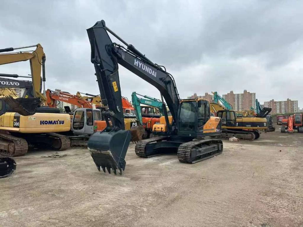 Hyundai 225LC-9T - 크롤러 굴삭기 : 사진 3 Hyundai 225LC-9T - 크롤러 굴삭기 : 사진 3