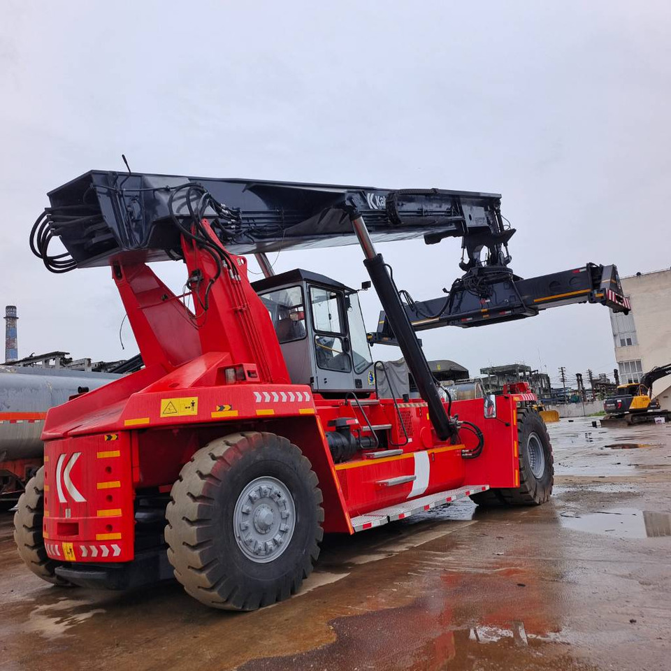 Kalmar DRF 450 - 리치 스태커 : 사진 5 Kalmar DRF 450 - 리치 스태커 : 사진 5