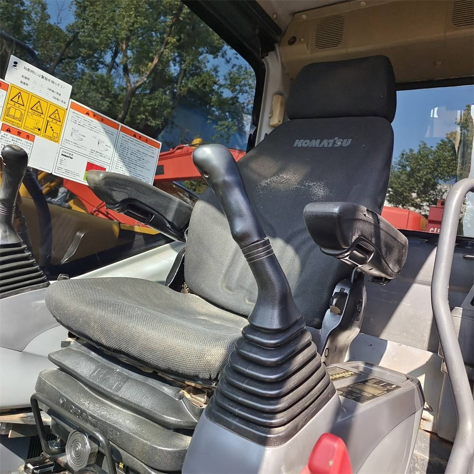 Komatsu PC 130 - 크롤러 굴삭기 : 사진 5 Komatsu PC 130 - 크롤러 굴삭기 : 사진 5