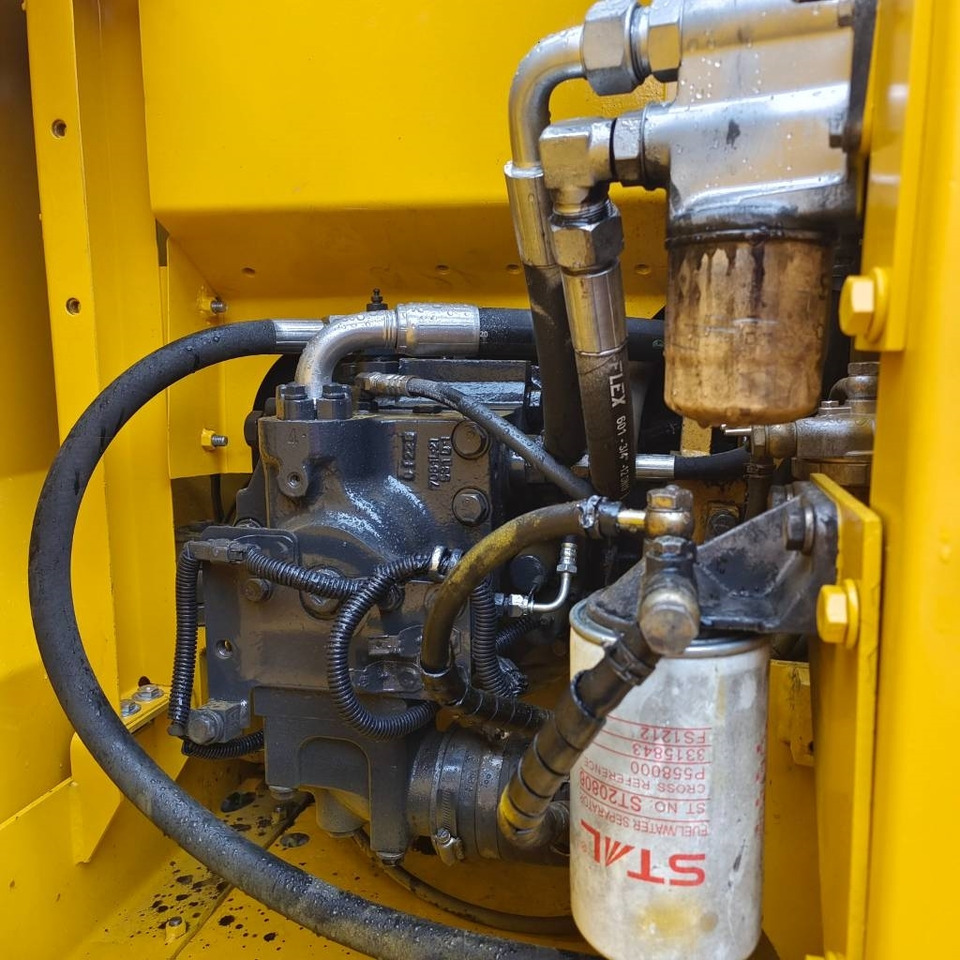 Komatsu PC 130 - 크롤러 굴삭기 : 사진 3 Komatsu PC 130 - 크롤러 굴삭기 : 사진 3