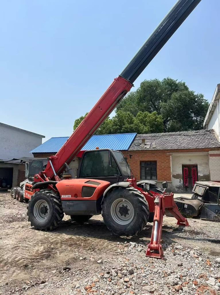 Manitou MT 1740 SL T - 스키드 스티어 로더 : 사진 5 Manitou MT 1740 SL T - 스키드 스티어 로더 : 사진 5