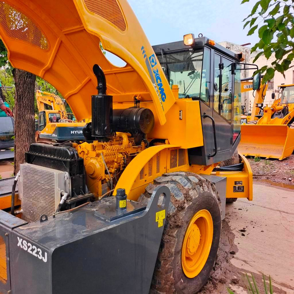 XCMG XS 223 J - 압축기 : 사진 1 XCMG XS 223 J - 압축기 : 사진 1