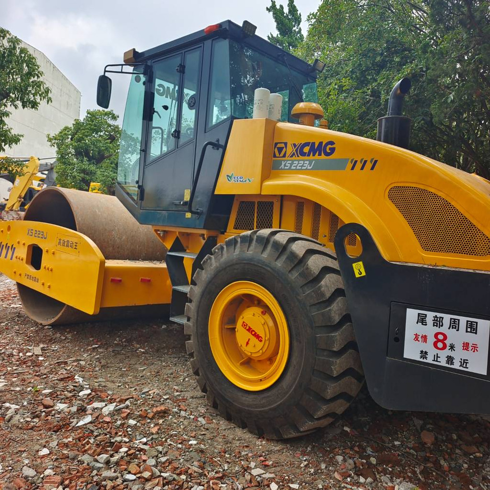 XCMG XS 223 J - 압축기 : 사진 3 XCMG XS 223 J - 압축기 : 사진 3