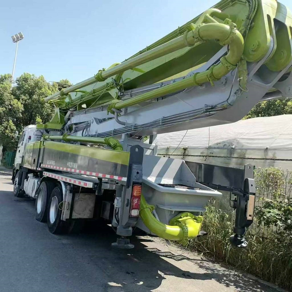 Zoomlion ZLJ 5336 THBSE - 콘크리트 펌프 트럭 : 사진 3 Zoomlion ZLJ 5336 THBSE - 콘크리트 펌프 트럭 : 사진 3