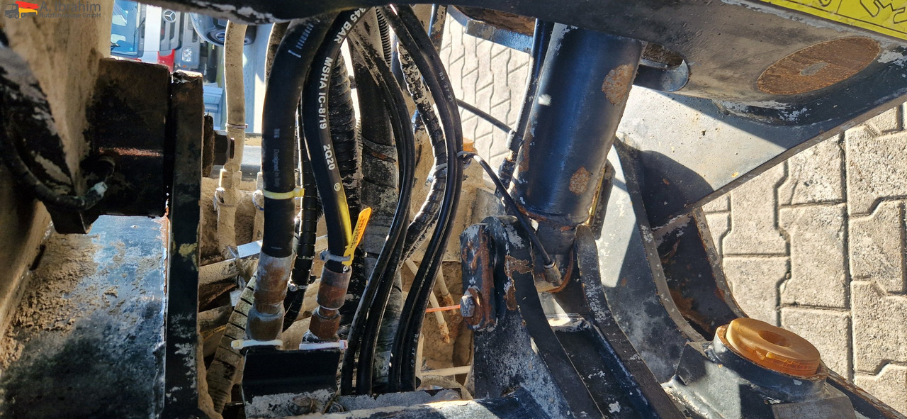 Komatsu WA 200 technisch ok. technische Wartung beim Komatsu Service - 휠 로더 : 사진 4 Komatsu WA 200 technisch ok. technische Wartung beim Komatsu Service - 휠 로더 : 사진 4