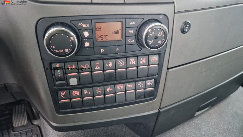 MAN 18.400 TGX Flachdach Retarder, Klima, 1 Bett, Kühlschrank - 트랙터 유닛 : 사진 4 MAN 18.400 TGX Flachdach Retarder, Klima, 1 Bett, Kühlschrank - 트랙터 유닛 : 사진 4