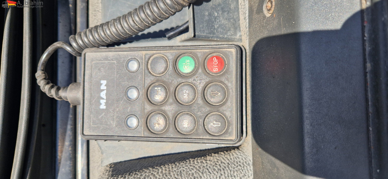 MAN 26.440 TGX, Chassis 7,80 m lang 4,85 m Radstand - 캡 새시 트럭 : 사진 3 MAN 26.440 TGX, Chassis 7,80 m lang 4,85 m Radstand - 캡 새시 트럭 : 사진 3