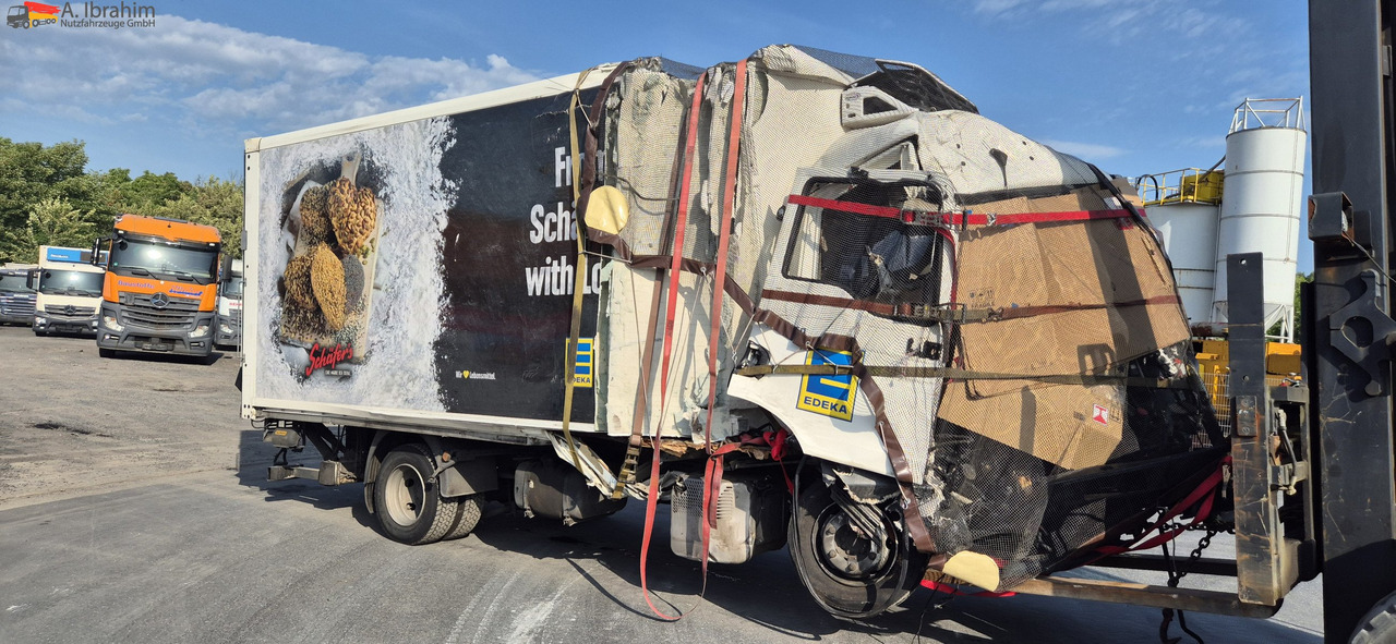 MAN TGL 8.160 4x2 Brotkoffer mit Kühlfach nicht fahrbereit ! nicht rollfähig - 냉동 밴 : 사진 1 MAN TGL 8.160 4x2 Brotkoffer mit Kühlfach nicht fahrbereit ! nicht rollfähig - 냉동 밴 : 사진 1