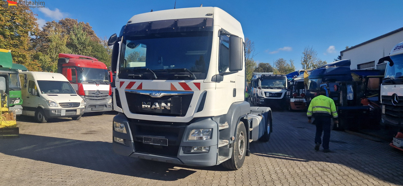 MAN TGS 18.400 PTO für Kompressor sehr sauber, 8x baugleich - 트랙터 유닛 : 사진 1 MAN TGS 18.400 PTO für Kompressor sehr sauber, 8x baugleich - 트랙터 유닛 : 사진 1