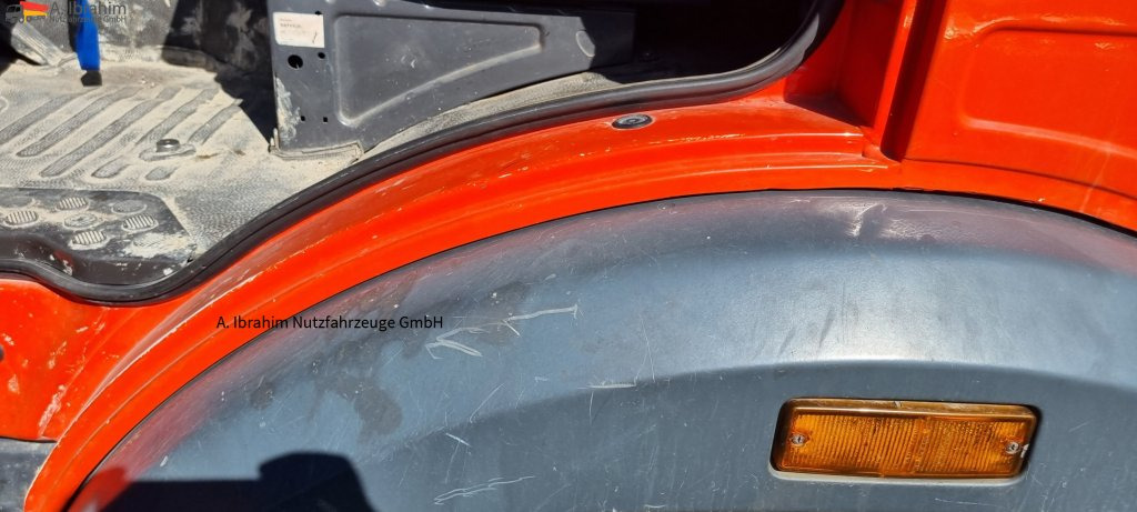 Mercedes-Benz 1722 Dachdeckerkran Cormach 30000 TECH, - 크레인 트럭, 드롭사이드/ 플랫베드 트럭 : 사진 4 Mercedes-Benz 1722 Dachdeckerkran Cormach 30000 TECH, - 크레인 트럭, 드롭사이드/ 플랫베드 트럭 : 사진 4