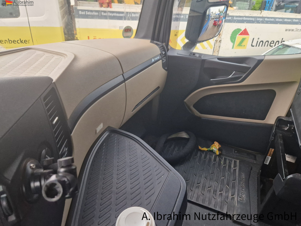 Mercedes-Benz 1845 Retarder Klima, Kühlschrank deutsches Fahrzeug - 트랙터 유닛 : 사진 5 Mercedes-Benz 1845 Retarder Klima, Kühlschrank deutsches Fahrzeug - 트랙터 유닛 : 사진 5