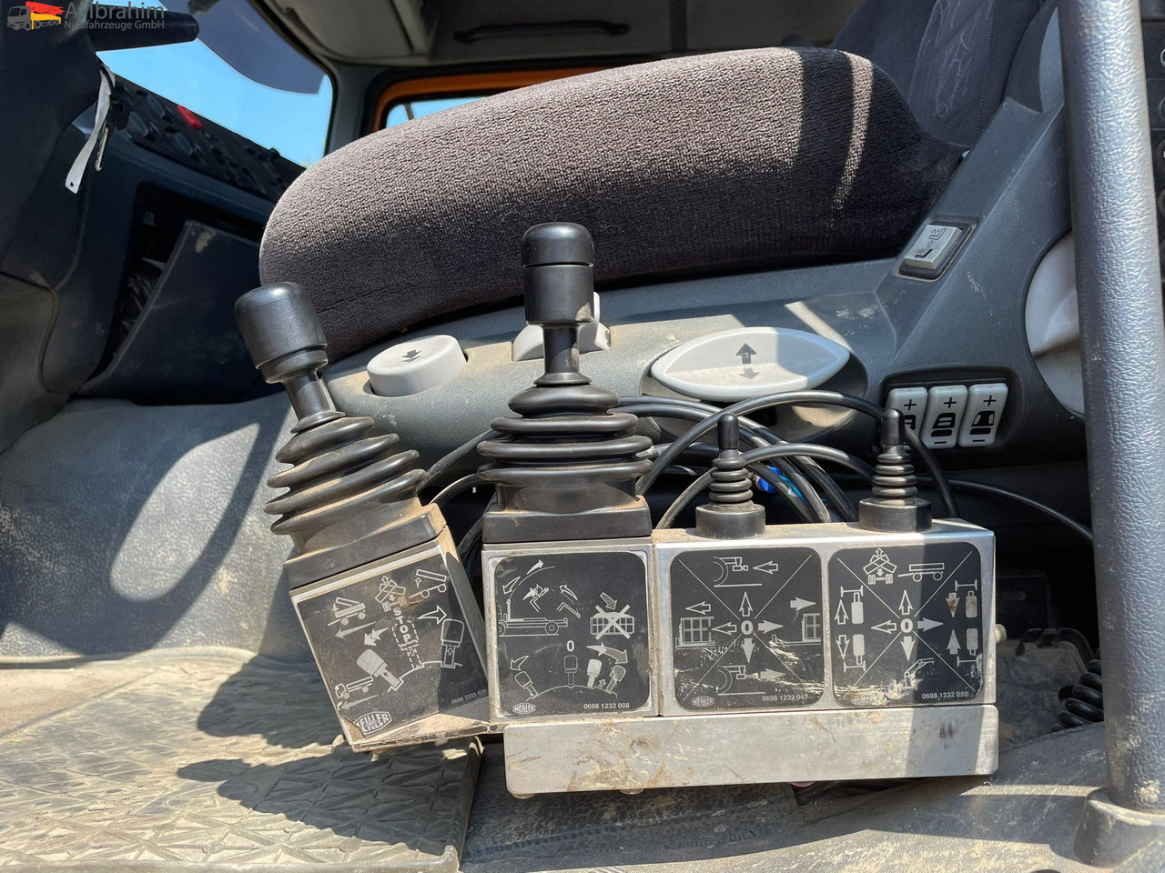Mercedes-Benz 2643 6x4 | Blatt Luft | Meiller Haken, mp1 - 후크 리프트 트럭 : 사진 3 Mercedes-Benz 2643 6x4 | Blatt Luft | Meiller Haken, mp1 - 후크 리프트 트럭 : 사진 3