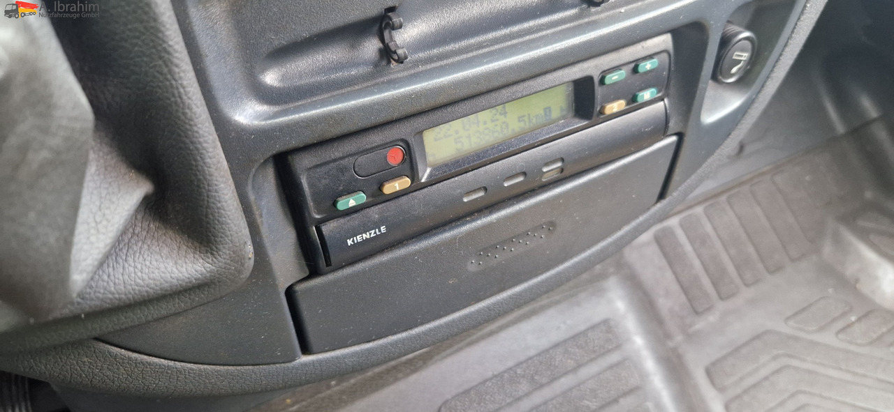 Mercedes-Benz 413 CDI Tiefkühlfächer, autom. Verkaufsklappe  Basis ist ok - 냉동 밴 : 사진 2 Mercedes-Benz 413 CDI Tiefkühlfächer, autom. Verkaufsklappe  Basis ist ok - 냉동 밴 : 사진 2