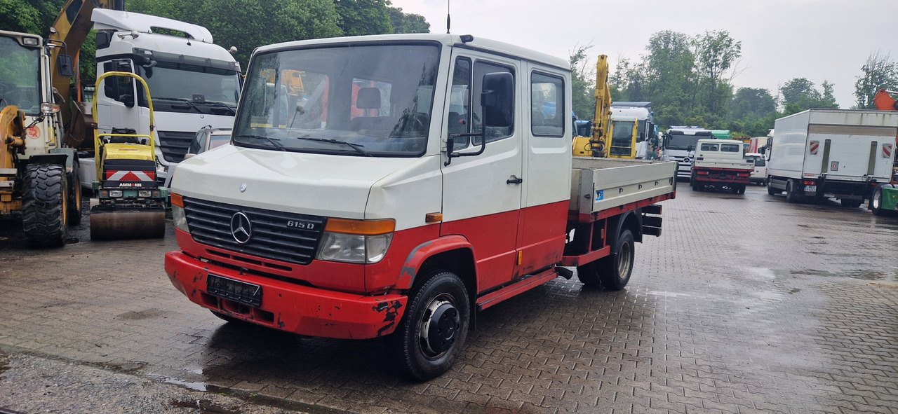 Mercedes-Benz 615D Doka Pritsche, Zustand gut - 플랫베드 밴, 콤비 밴 : 사진 1 Mercedes-Benz 615D Doka Pritsche, Zustand gut - 플랫베드 밴, 콤비 밴 : 사진 1