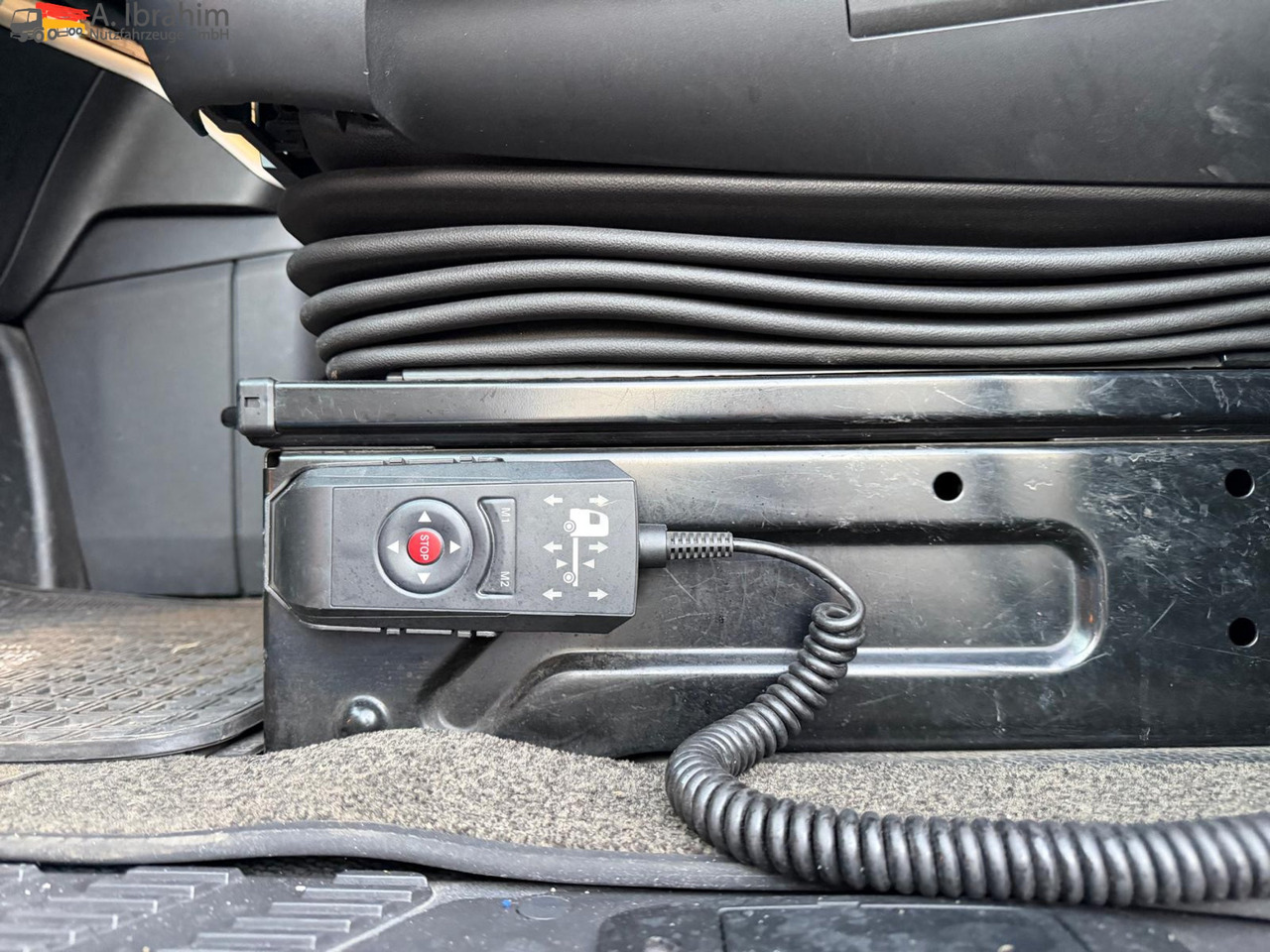 Mercedes-Benz Actros 1845 GigaSpace | Retarder | 4x2 | Luft Luft | LowLiner - 트랙터 유닛 : 사진 5 Mercedes-Benz Actros 1845 GigaSpace | Retarder | 4x2 | Luft Luft | LowLiner - 트랙터 유닛 : 사진 5