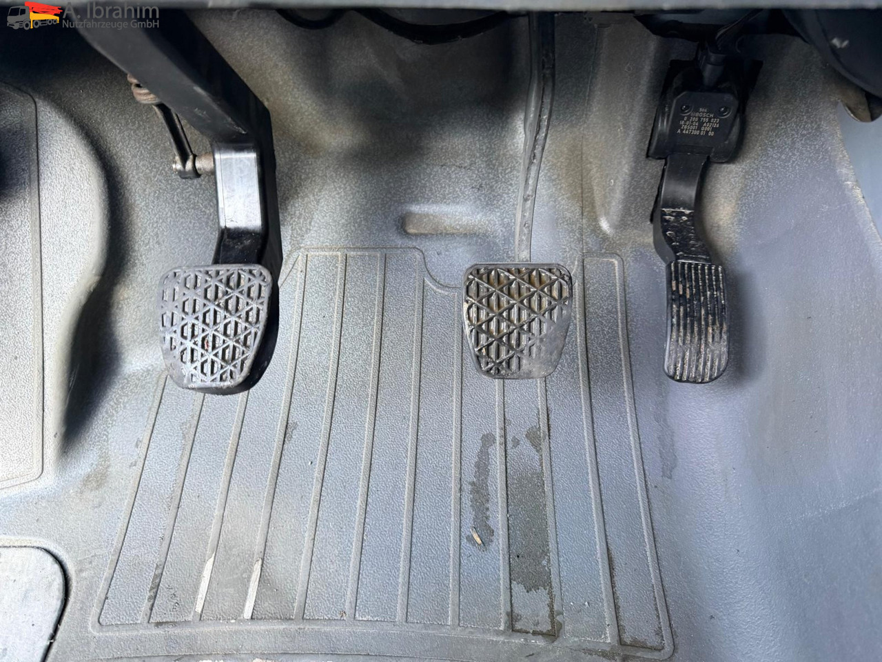 Mercedes-Benz Vito 116 CDI Standheizung | BF 3 | GST Anlage - 벤딩 트럭 : 사진 4 Mercedes-Benz Vito 116 CDI Standheizung | BF 3 | GST Anlage - 벤딩 트럭 : 사진 4