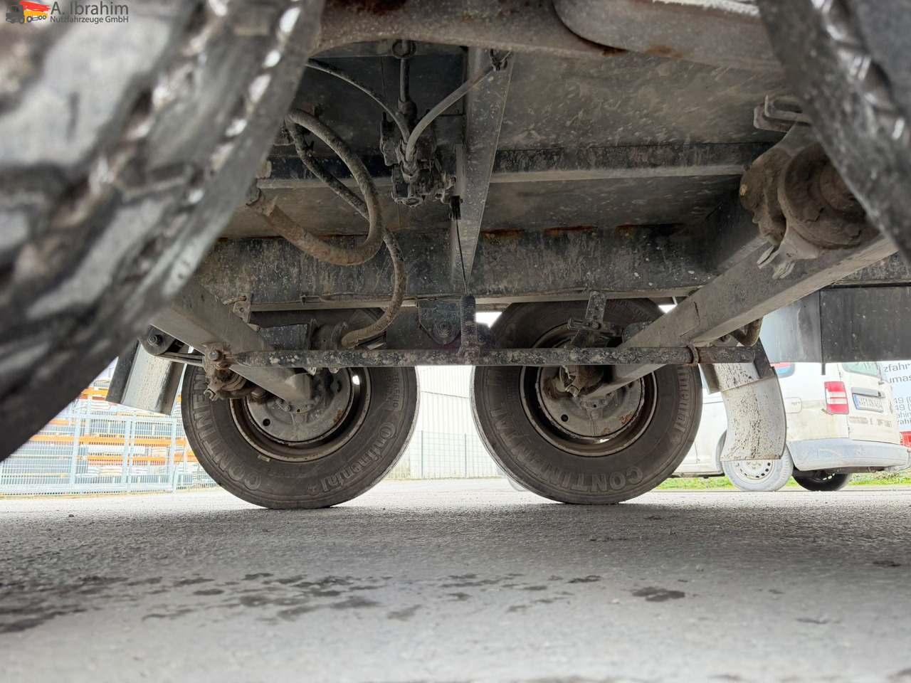 Obermaier TUE110 SDAH Tieflader | | Trommelbremse | Rampen | 7.2 Plattform | Stützfuß vorne - 저하대 트레일러 : 사진 4 Obermaier TUE110 SDAH Tieflader | | Trommelbremse | Rampen | 7.2 Plattform | Stützfuß vorne - 저하대 트레일러 : 사진 4