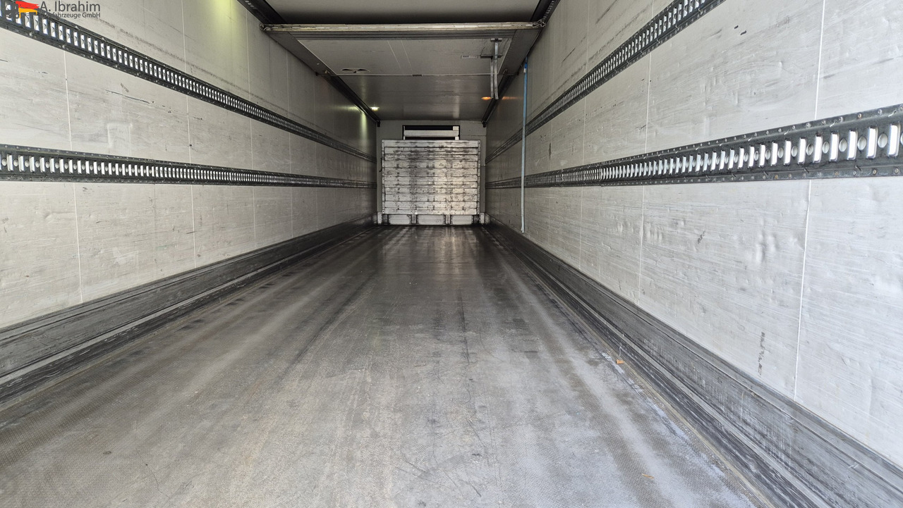 Schmitz SKO 20 Frigoblock, Türen, LBW - 냉동 세미 트레일러 : 사진 4 Schmitz SKO 20 Frigoblock, Türen, LBW - 냉동 세미 트레일러 : 사진 4