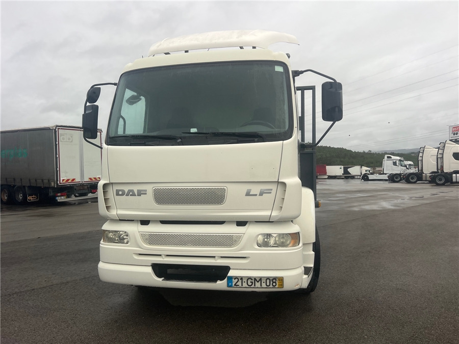 DAF LF 55.220 - 드롭사이드/ 플랫베드 트럭 : 사진 2 DAF LF 55.220 - 드롭사이드/ 플랫베드 트럭 : 사진 2