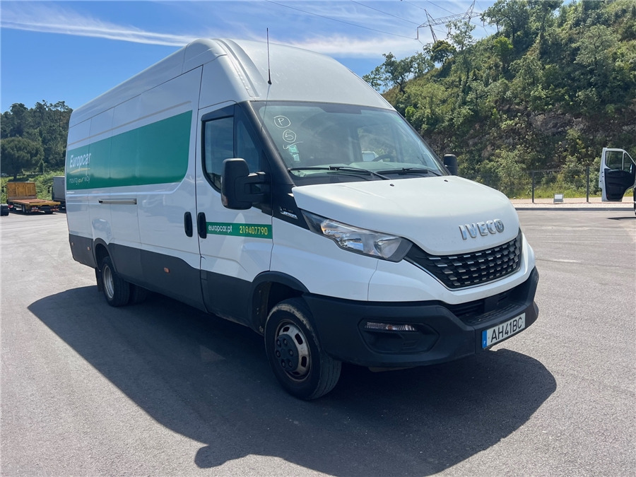 Iveco 35C16HA8V - 패널 밴 : 사진 3 Iveco 35C16HA8V - 패널 밴 : 사진 3