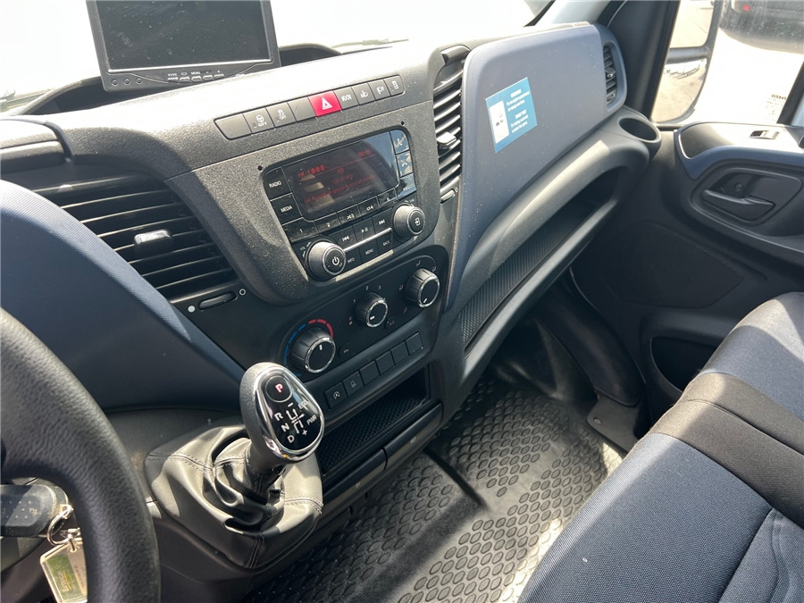 박스 밴 Iveco 35C16HA8 : 사진 12