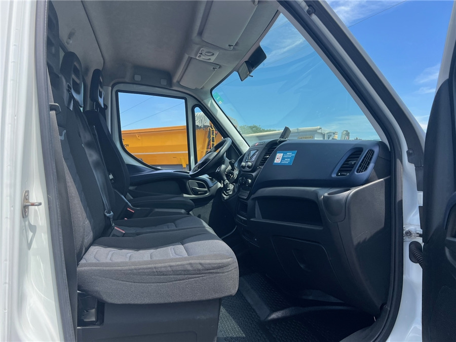 박스 밴 Iveco 35C16HA8 : 사진 9