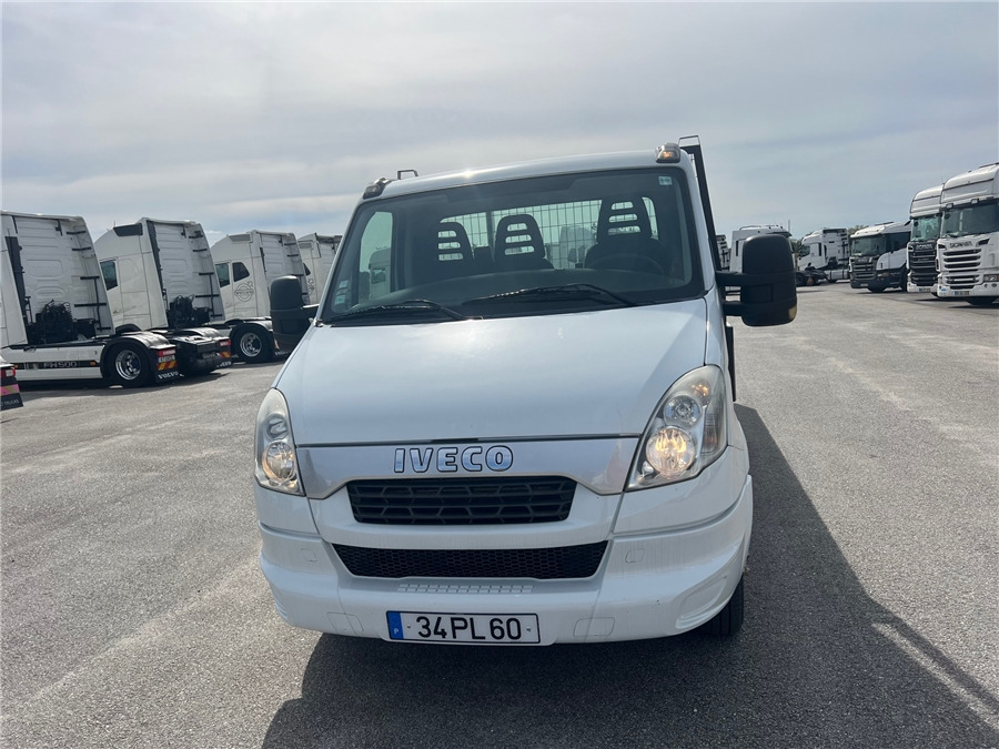 Iveco 35C17 - 플랫베드 밴 : 사진 2 Iveco 35C17 - 플랫베드 밴 : 사진 2