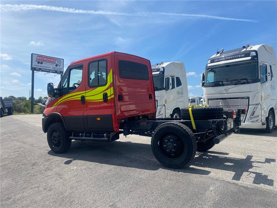 Iveco 70-S180 4X4 - 캡 새시 트럭 : 사진 3 Iveco 70-S180 4X4 - 캡 새시 트럭 : 사진 3