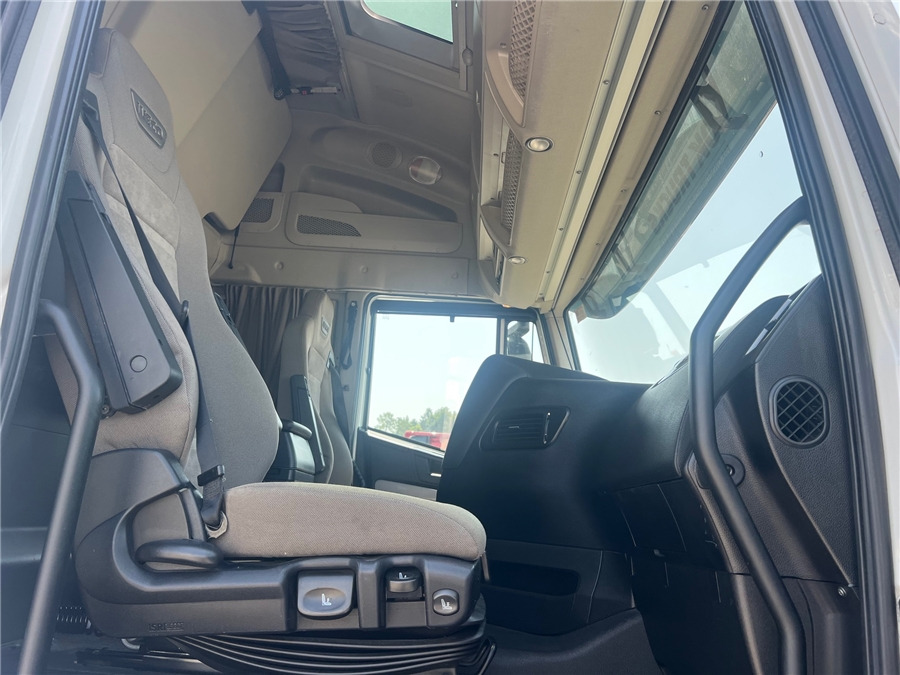 트랙터 유닛 Iveco AS440S46T/P : 사진 11 트랙터 유닛 Iveco AS440S46T/P : 사진 11