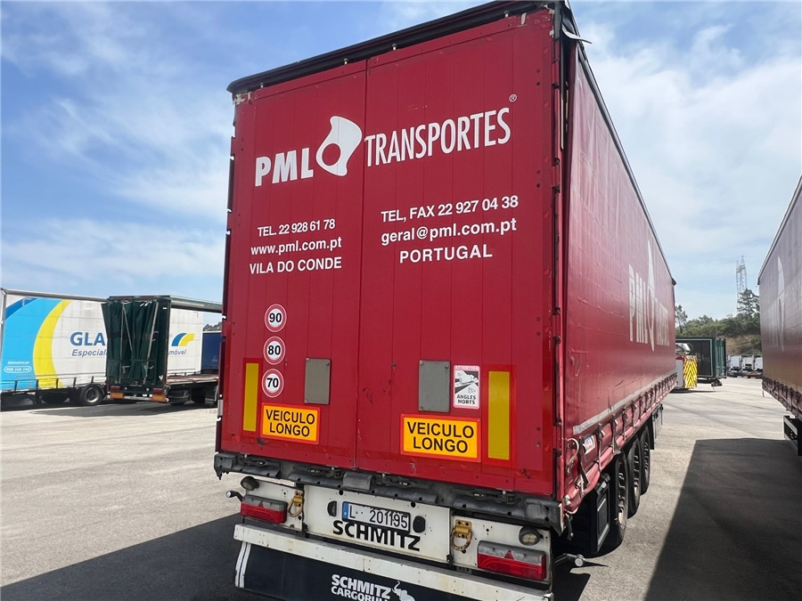 SCHMITZ CARGOBULL SCB-S3T TETO ELEVAR - 커튼사이더 세미 트레일러 : 사진 4 SCHMITZ CARGOBULL SCB-S3T TETO ELEVAR - 커튼사이더 세미 트레일러 : 사진 4