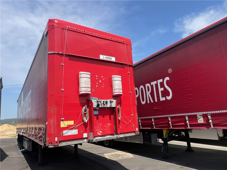 SCHMITZ CARGOBULL SCB-S3T TETO ELEVAR - 커튼사이더 세미 트레일러 : 사진 2 SCHMITZ CARGOBULL SCB-S3T TETO ELEVAR - 커튼사이더 세미 트레일러 : 사진 2