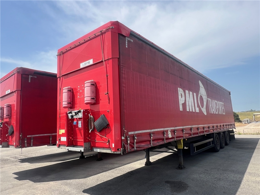 SCHMITZ CARGOBULL SCB-S3T TETO ELEVAR - 커튼사이더 세미 트레일러 : 사진 2 SCHMITZ CARGOBULL SCB-S3T TETO ELEVAR - 커튼사이더 세미 트레일러 : 사진 2
