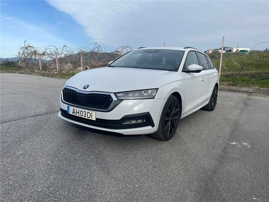 SKODA OCTAVIA - 차량 : 사진 2 SKODA OCTAVIA - 차량 : 사진 2