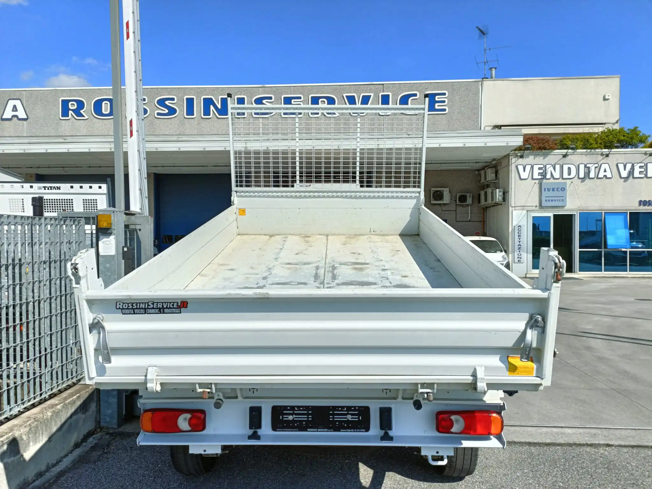 FIAT DUCATO RIBALTABILE 130 CV - 덤프 밴 : 사진 4 FIAT DUCATO RIBALTABILE 130 CV - 덤프 밴 : 사진 4